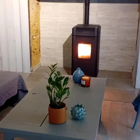 En Perigord Holiday home Doissat